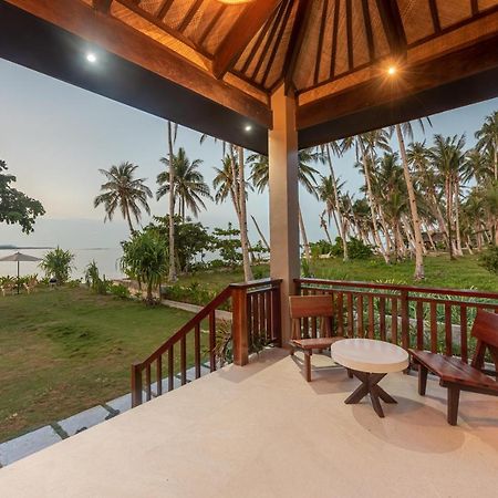 Villa Juan - A Beach Front Villa In General Luna Siargao Екстериор снимка